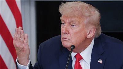 بعد قصف قاعدة العديد في قطر، ترامب يهاجم الإعلام ويتجاهل الهجوم الإيراني