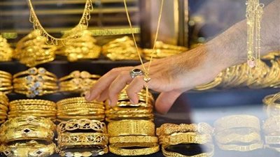 سعر الذهب اليوم الجمعة، عيار 21 وصل لهذا الرقم الآن