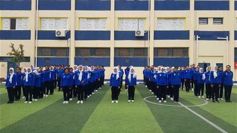 مدرسة الطيران بنات