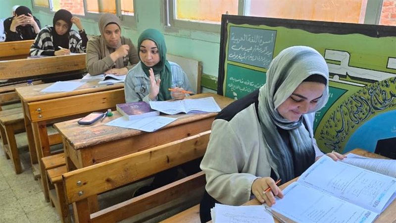 طلاب الثانوية العامة
