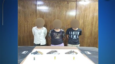 القبض على 3 أشخاص بتهمة إطلاق أعيرة نارية وإصابة اثنين بالخرطوش في القطامية