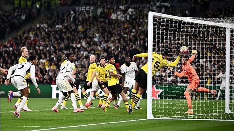 ريال مدريد وبروسيا