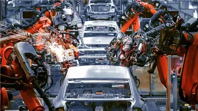 كامل الوزير يكشف عن التعديلات الجديدة على البرنامج الوطني لتنمية صناعة السيارات