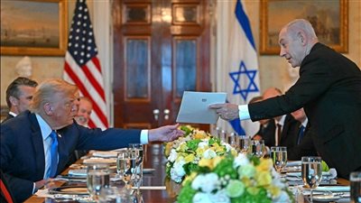نتنياهو يرشح ترامب لجائزة نوبل للسلام في حفل العشاء الأخير بالبيت الأبيض
