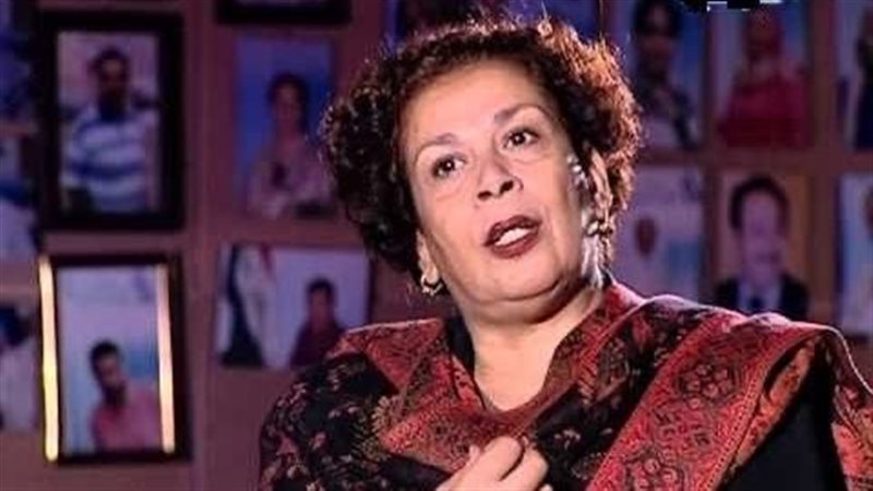 قامة فنية عراقية