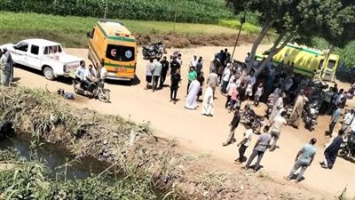 السيارة قفزت إلى الترعة والنتيجة مصرع شخص وإصابة آخرين بالمنوفية