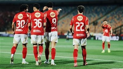 نجم الأهلي يعلن رحيله رسميًا ونهائيًا عن المارد الأحمر (فيديو)