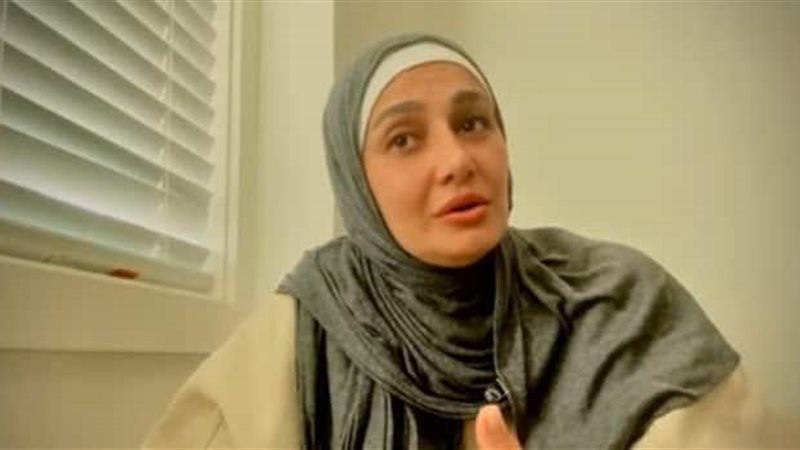 حلا شيحة