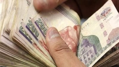 كيف يؤثر العمر على قبول القرض الشخصي من البنوك؟