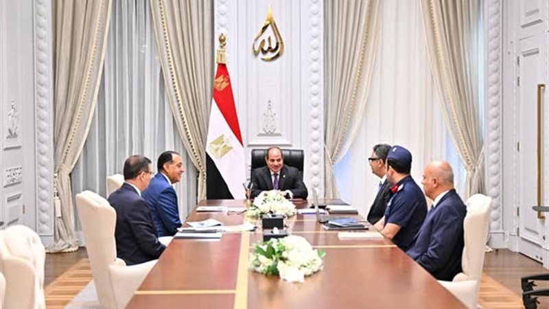 الرئيس السيسي يعقد