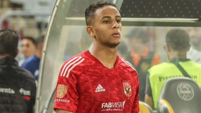 معتز محمد لاعب الأهلي