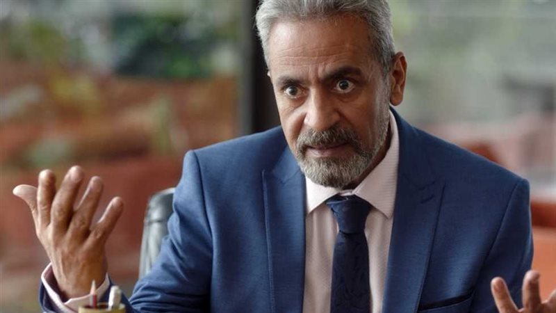 صبري فواز يهاجم معلمة