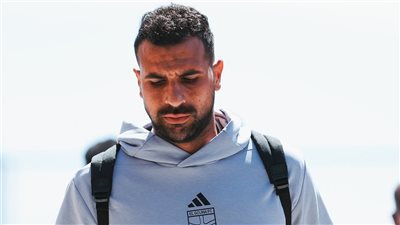 محمد علاء يجمع متعلقاته من الجونة بعد ارتباطه بالانتقال لـ الزمالك (خاص)