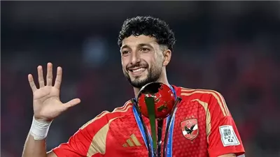 أحمد شوبير يصدم جماهير الأهلي بسبب بديل وسام أبو علي (تفاصيل)