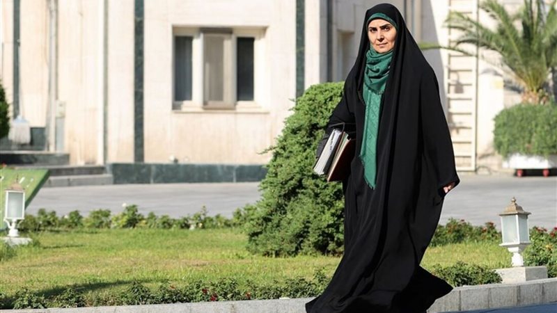 وزيرة الطرق والتنمية