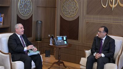 رئيس الوزراء يلتقي رئيس الهيئة الوطنية للصحافة لمناقشة دعم المؤسسات القومية
