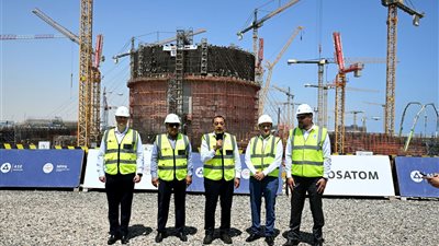 رئيس الوزراء يعلن موعد تشغيل أول مفاعل نووي في محطة الضبعة