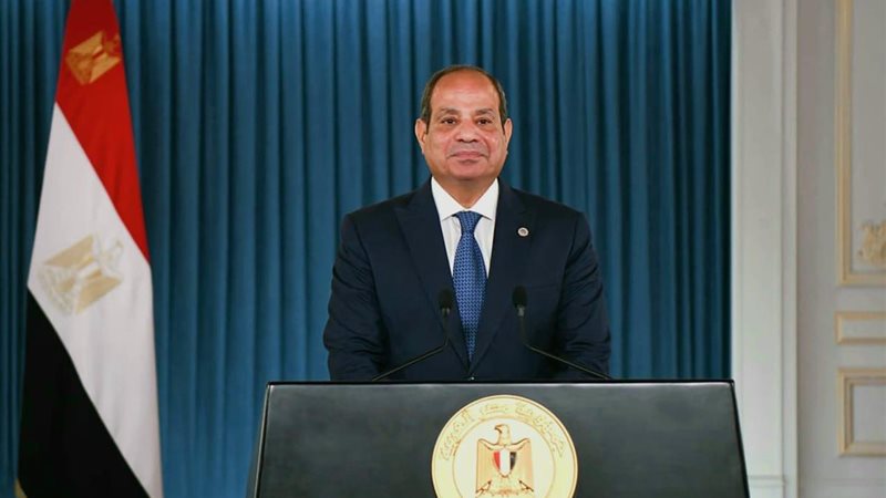 الرئيس السيسي يطمأن