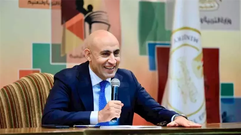 محمد عبداللطيف، وزير