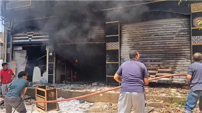 النيران تلتهم مطعم شهير بالإسكندرية والحماية المدنية تمنع امتدادها