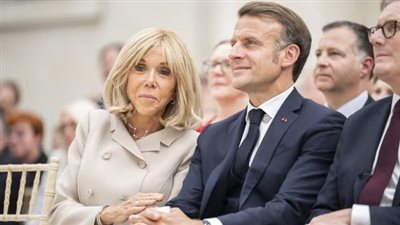 هل زوجة ماكرون رجلا؟، الرئيس الفرنسي يقاضي مذيعة أمريكية بتهمة التشهير