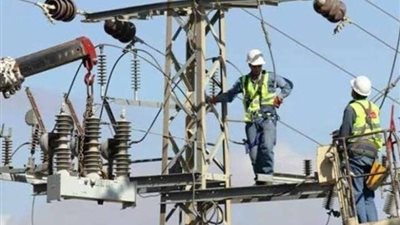 موعد عودة الكهرباء في الجيزة بعد انقطاعها، الوزير والمحافظ يتابعان لحظة بلحظة 