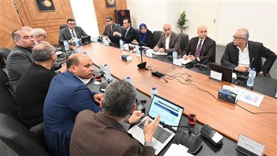 بخطة تسويق جديدة.. وزير الإسكان يحث مسؤولي “سيتي إيدج” لزيادة المبيعات والأرباح