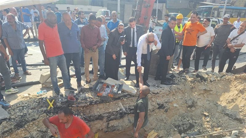 وزير الكهرباء يتفقد
