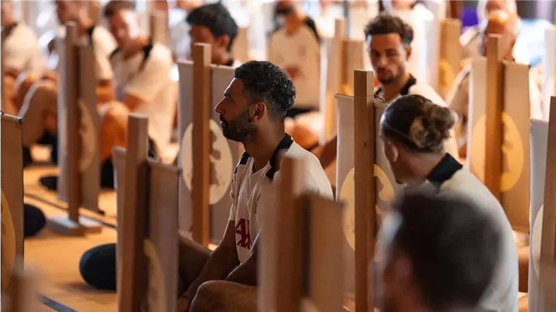 محمد صلاح في معبد