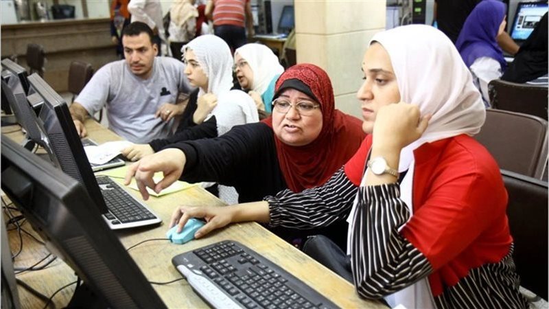 كليات تقبل من 65