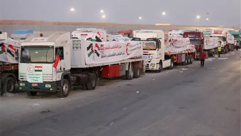 شاحنات المساعدات