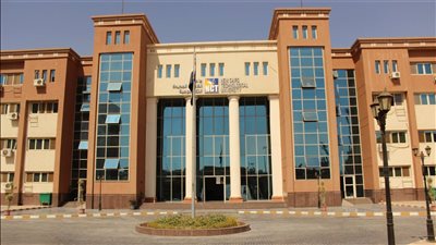 تنسيق كلية تكنولوجيا الصناعة والطاقة جامعة القاهرة الجديدة 2025