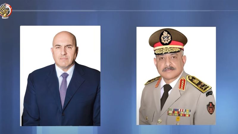 وزير الدفاع يلتقي
