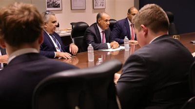 وزير الخارجية يلتقي وفد رفيع المستوى بمعهد 