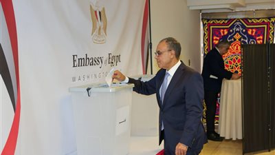انتخابات مجلس الشيوخ 2025، وزير الخارجية يدلي بصوته من سفارة مصر بواشنطن