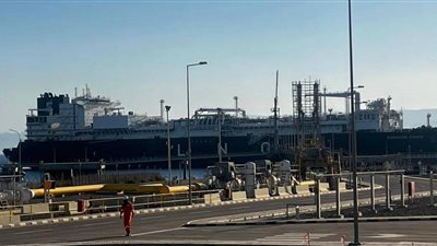 وصول وحدة التغييز العائمة “إينرجيوس فورس” إلى ميناء العقبة بالإردن