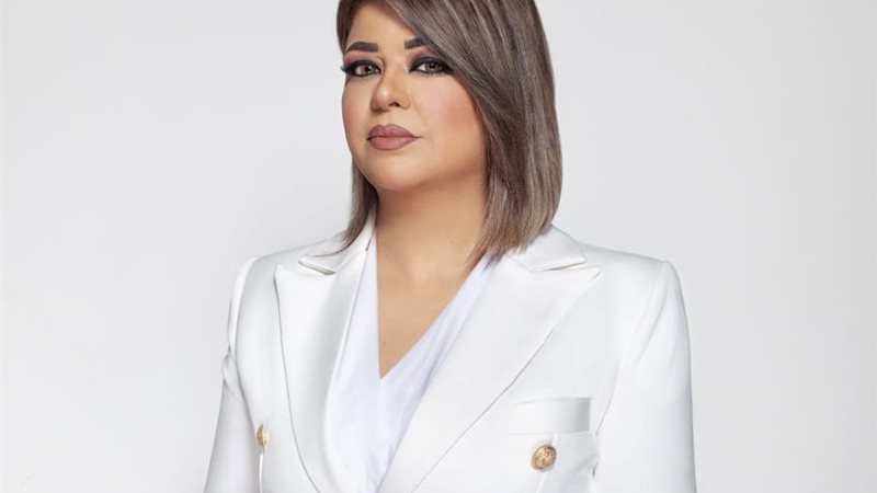 المذيعة علا شوشة