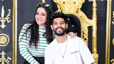 زوجة إبراهيم شيكا ردا على شائعات بيع أعضاء زوجها: مش عارفين نعيش