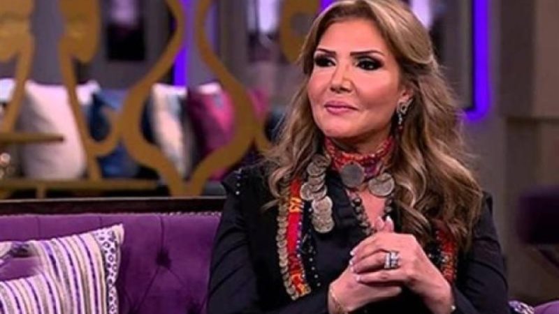 نادية مصطفى