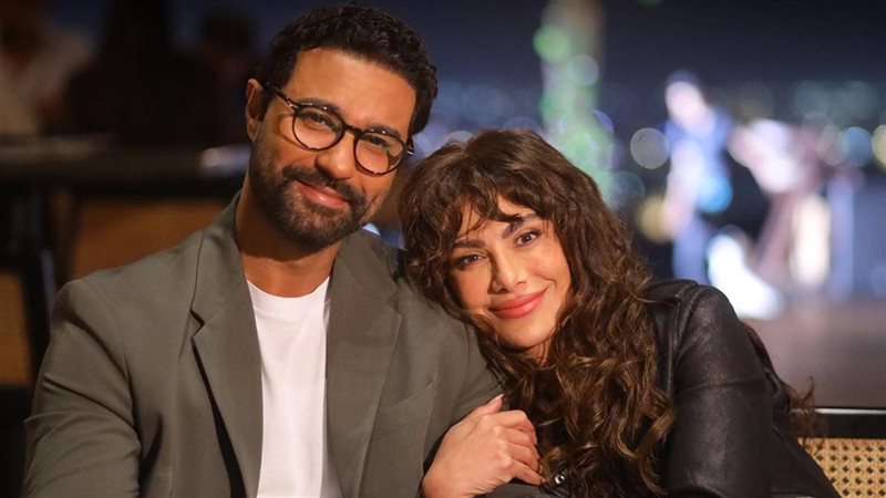 كريم فهمي وصبا مبارك
