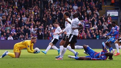 موعد مباراة ليفربول وكريستال بالاس في نهائي الدرع الخيرية 2025 والقنوات الناقلة