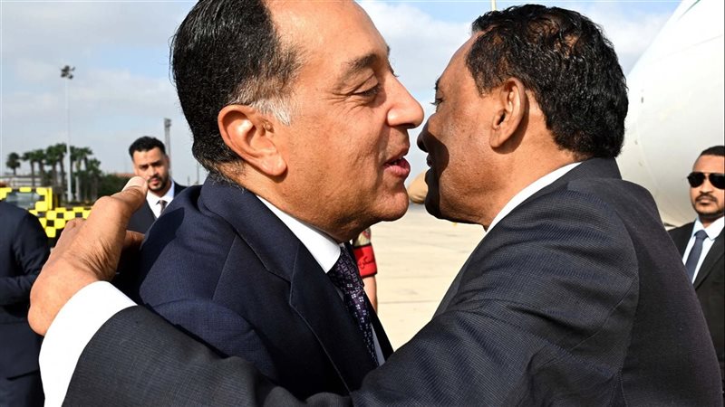 رئيس الوزراء يستقبل