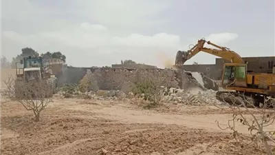 8 قرارات لإزالة التعديات ومخالفات البناء في غرب بورسعيد والساحل الشمالي