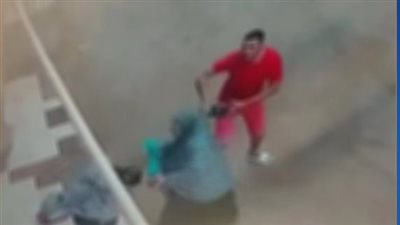 القبض على المتهم بالتعدي على سيدة بـ الشبشب في الدقهلية (التفاصيل) 