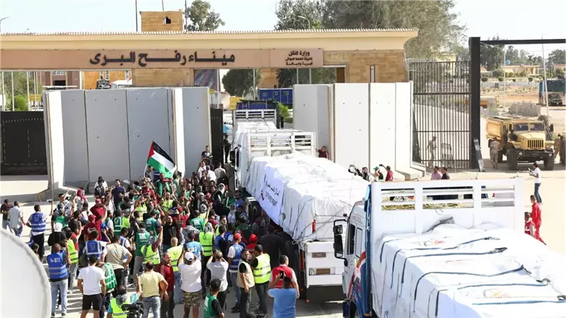 انطلاق القافلة العاشرة