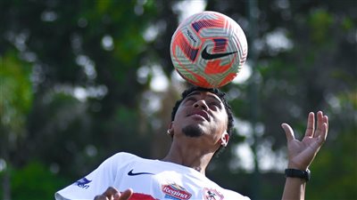  بممر شرفي من اللاعبين.. استقبال حافل للبرازيلي ألفينا في مران الزمالك