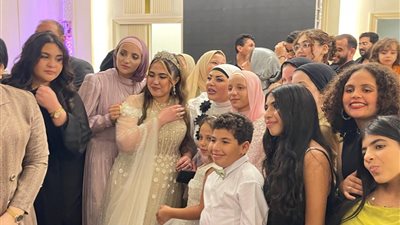 ربيته بالحلال، ميار الببلاوي تحتفل بخطوبة ابنها وتشكر زوجها 