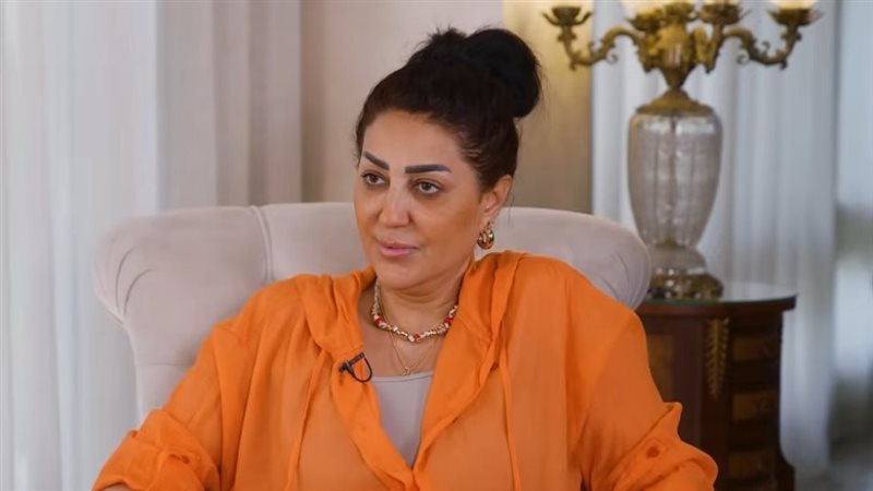 وفاء عامر