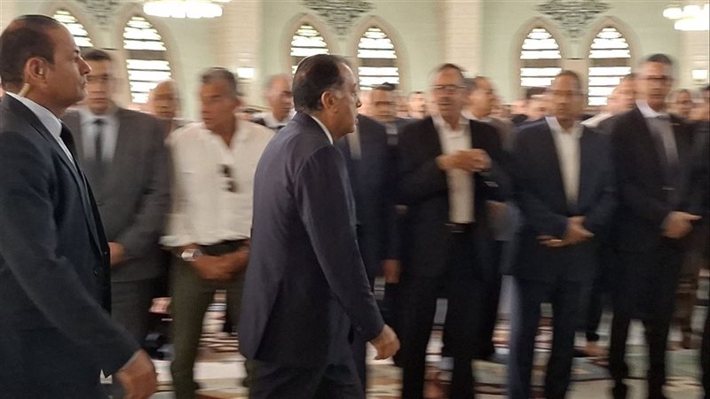 رئيس الوزراء يشارك