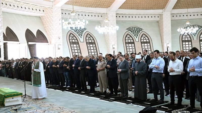 رئيس الوزراء يشارك